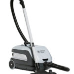 Nilfisk VP 600 STD 2 EU mit abnehmbarem Kabel rot 15m Staubsauger