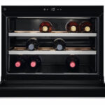 Electrolux ProfiLine WK4PL10CN Weinkühlschrank Chrom