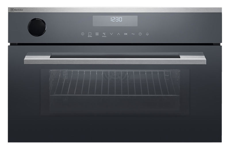 IP087723.jpg Electrolux Compact 38 EB3SL70KCN Kombi-Steamer/Backofen Chrom – Bild 1